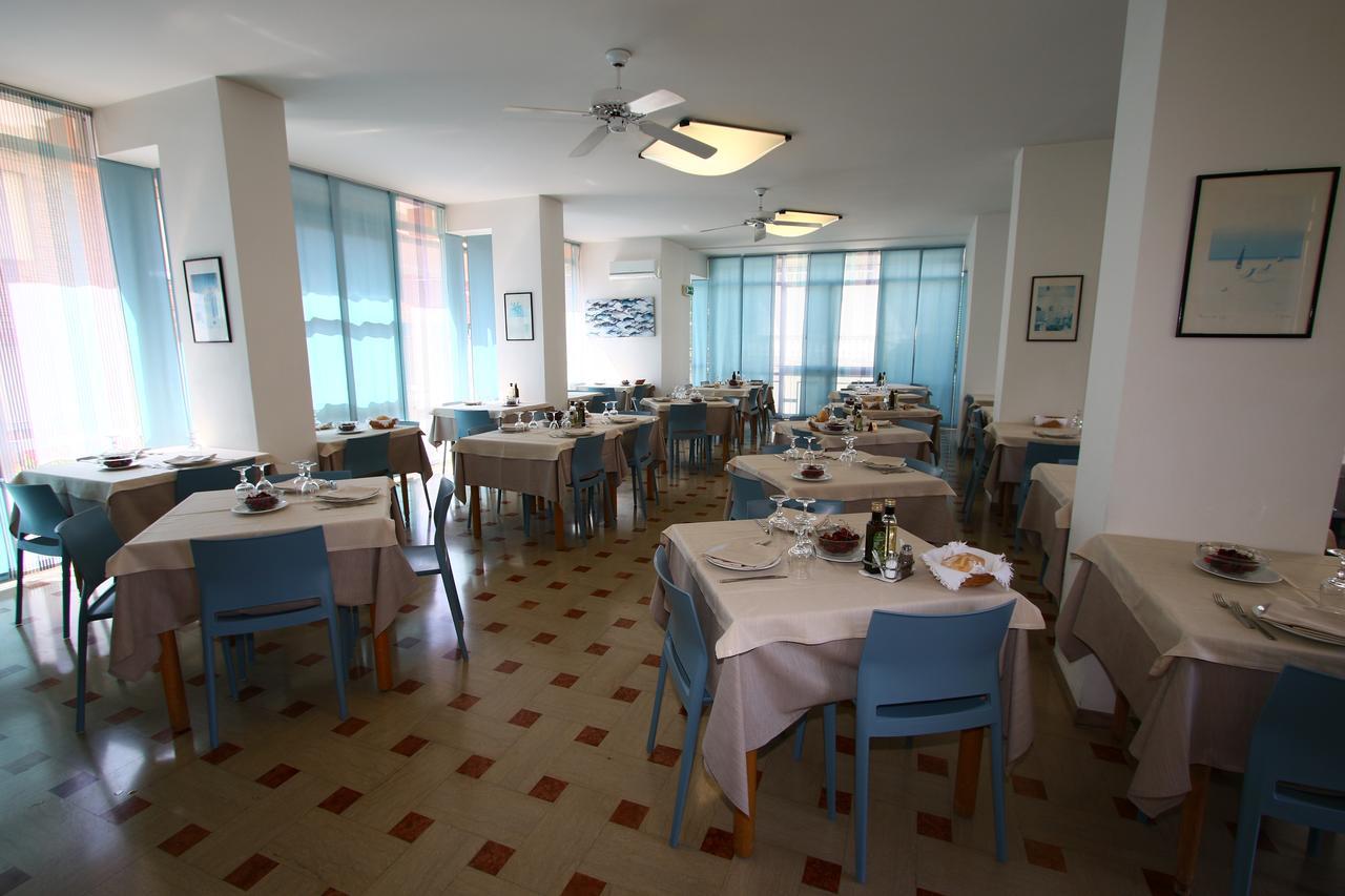 Hotel Tre Assi Rimini Exteriér fotografie