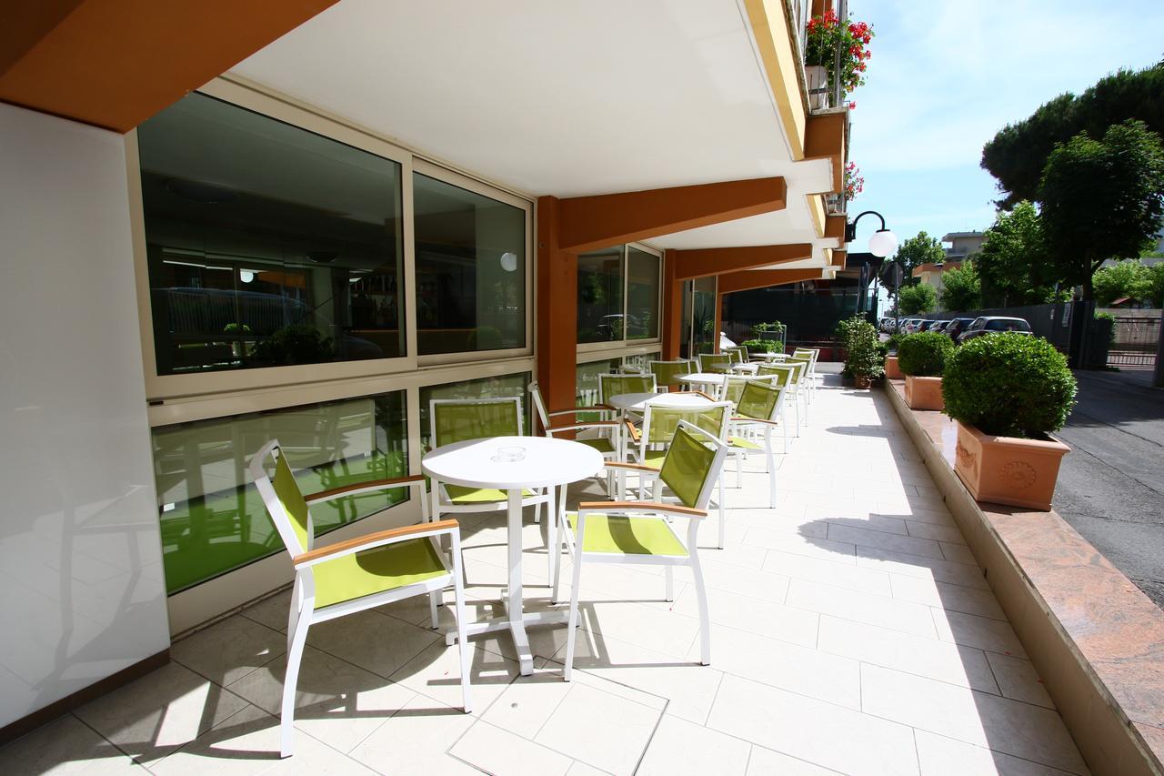 Hotel Tre Assi Rimini Exteriér fotografie