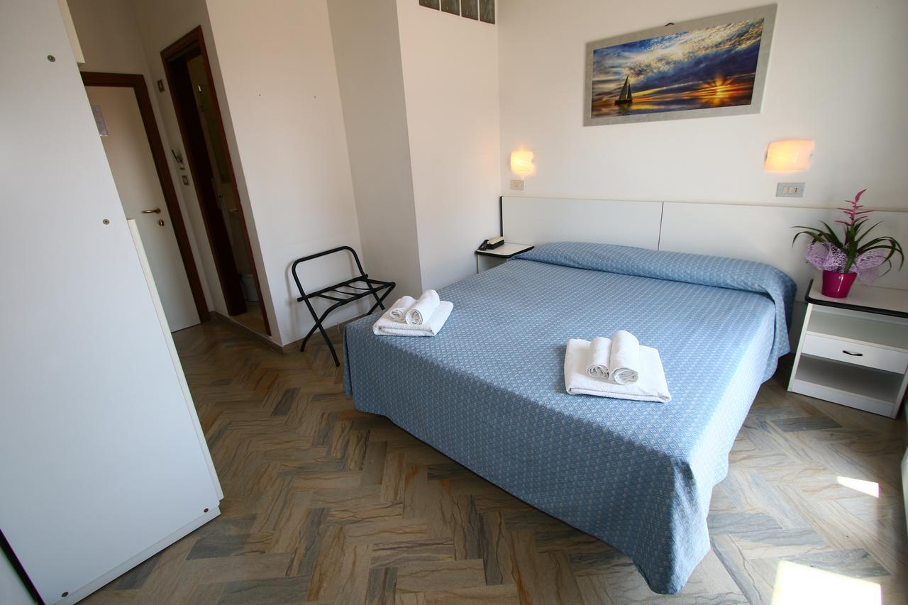 Hotel Tre Assi Rimini Exteriér fotografie